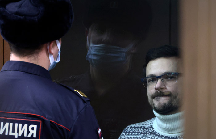 Яшин приговорен к 8,5 годам колонии общего режима по делу о фейках об армии
