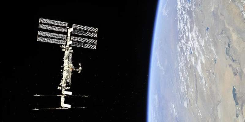 Усе не&nbsp;слава Богу. У&nbsp;російському сегменті МКС знову стався витік