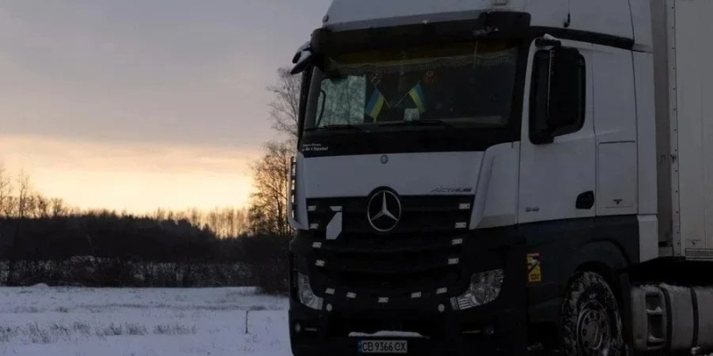 Черги на польсько-українському кордоні розтягнулися на кілометри — що відбувається біля пунктів пропуску