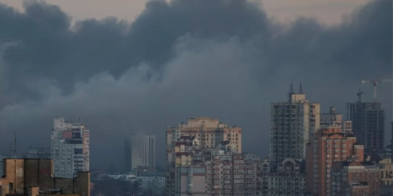 Є проблеми. У Міненерго розповіли, що відбувається з електропостачанням по всій Україні