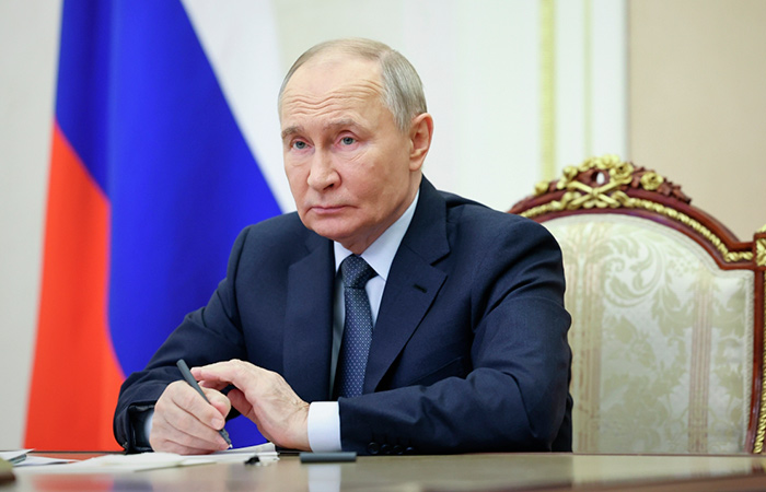 Путин заявил, что РФ ядерную доктрину не ужесточает, а совершенствует