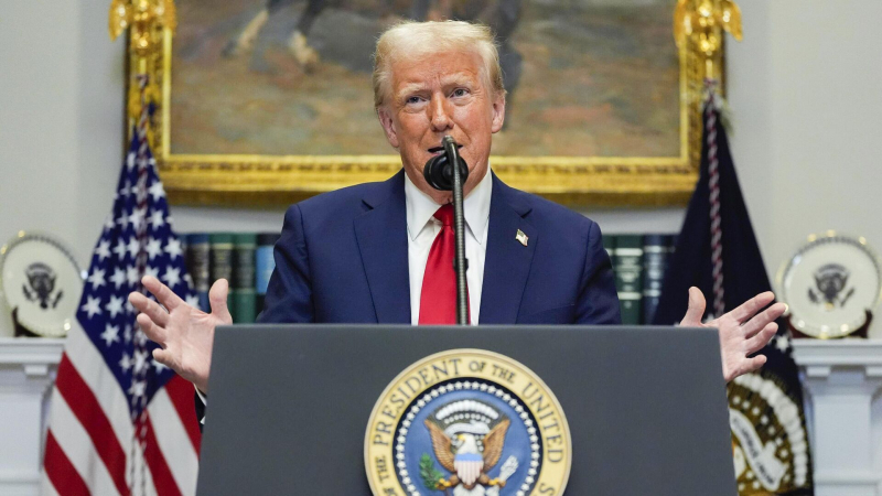 Трамп заявил, что Байден незаконно управлял США